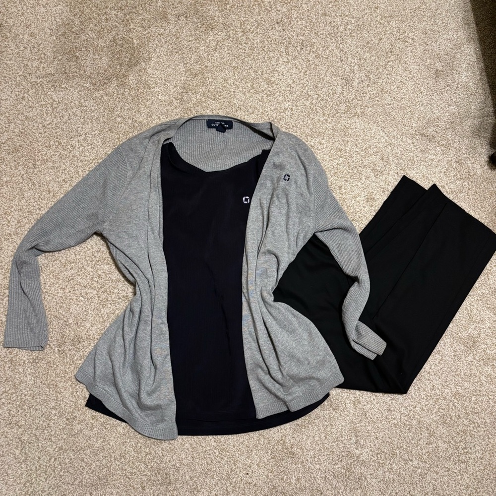 Chase Bank Lands' End Gray Ribbed Cardigan